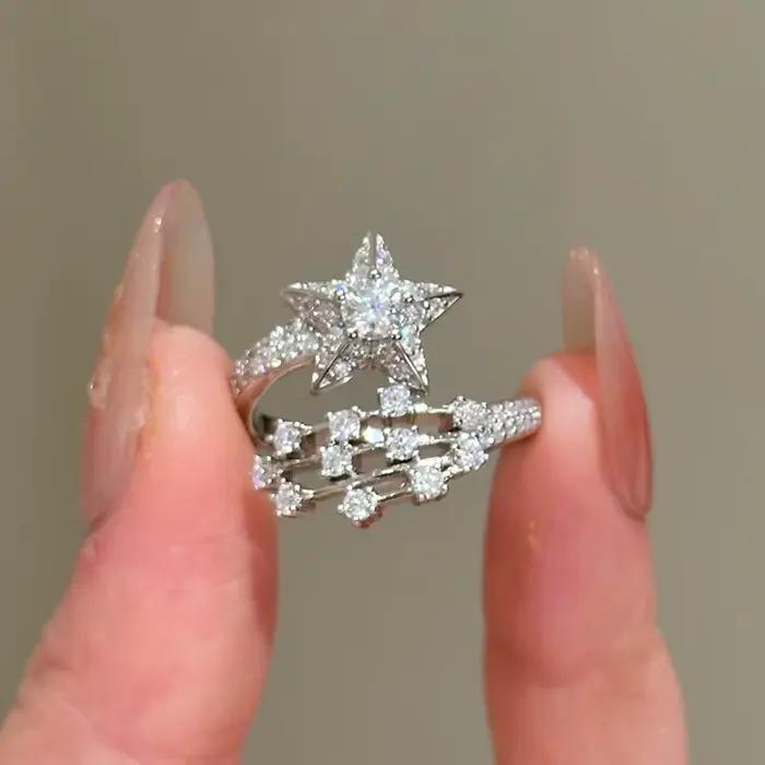 Bagues étoiles créatives incrustées de diamants pour femmes