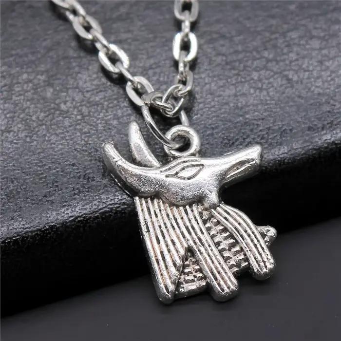 Collier Anubis Égyptien Antique pour Femmes Occasions Spéciales Pendentif Anubis Dieu de la Mort Or Rouge-Marron