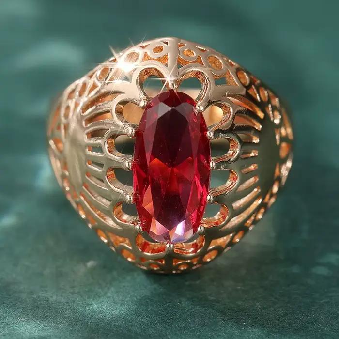 Bague vintage pour femme incrustée de CZ rouge, couleur or tendance, gravée à la main, motif géométrique, pour usage quotidien, bijoux de fête, cadeau d'anniversaire