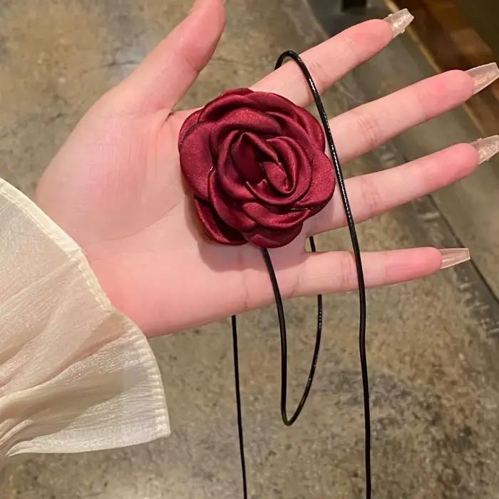 Collier en dentelle florale, mignon, chic, bohème, unique, tendance pour femmes, design élégant avec pendentif en cristal, pour le quotidien, le bureau, les soirées, les fêtes, cadeau