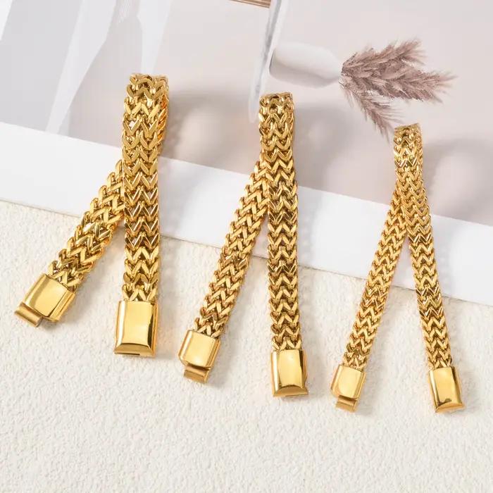 Bracelet élégant en acier inoxydable plaqué or pour femmes