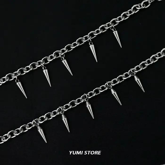Bracelet à rivets Punk pour hommes et femmes, Hip Hop, pendentif à rivets en acier titane, rétro, bijoux de rue, accessoires Kpop, vente en gros