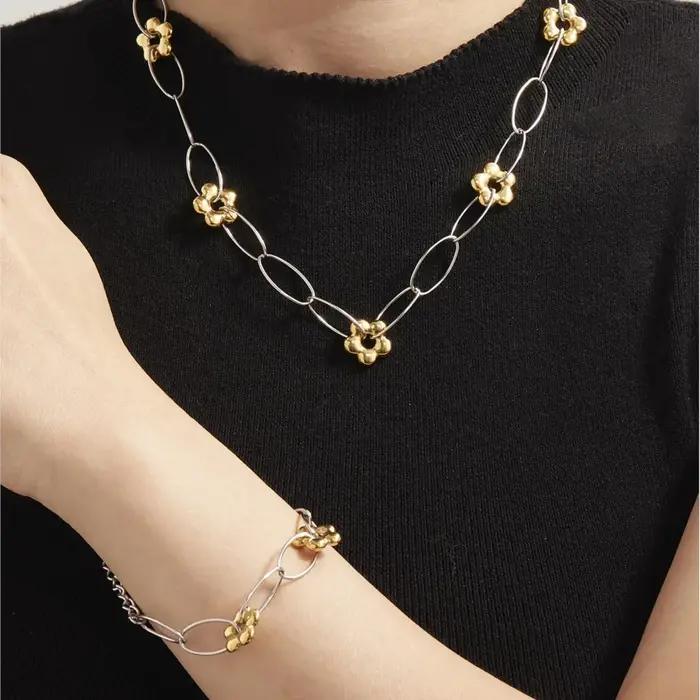 Bracelet-collier en acier inoxydable plaqué or 18 carats pour femmes résistants aux intempéries et durables pour toutes les occasions