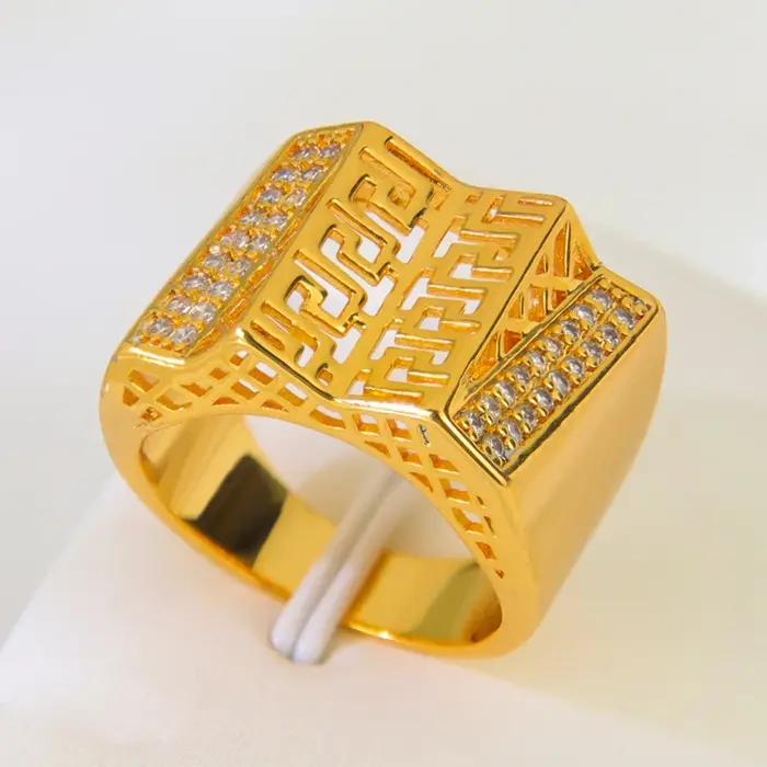Grand anneau de luxe couleur or dubaï plaqué or 21 carats serti de zircon italien pour femmes arabes occasions spéciales mariage Ramadan