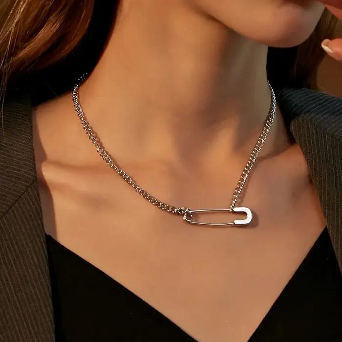 Collier ras du cou avec épingle de sûreté créative pour femmes, couleur argent, personnalité, trombo