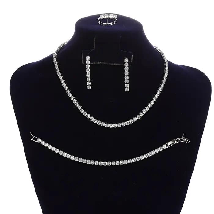 Ensemble de bijoux HADIYANA brillant Transparent luxe élégant collier Bracelet bague boucle d'oreille