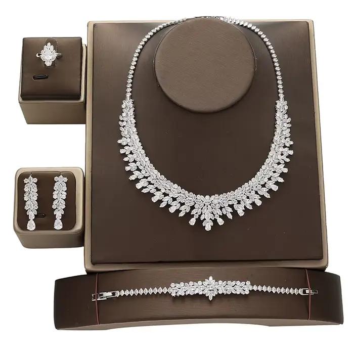 Ensembles de bijoux HADIYANA mariée zircone pour les femmes fête luxe collier Bracelet boucle d'oreille anneaux de mariage BN8132 cadeau d'anniversaire