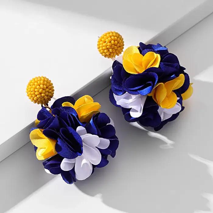 Boucles d'oreilles pendantes en forme de fleur pour femmes