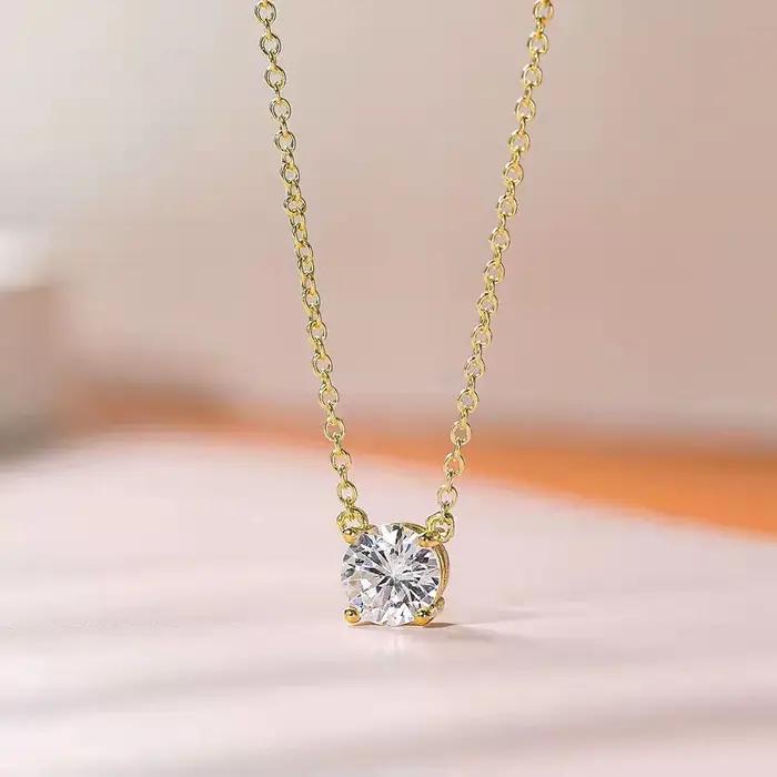 Collier pendentif pour femme en or plaqué 18 carats avec diamant simulé de 2