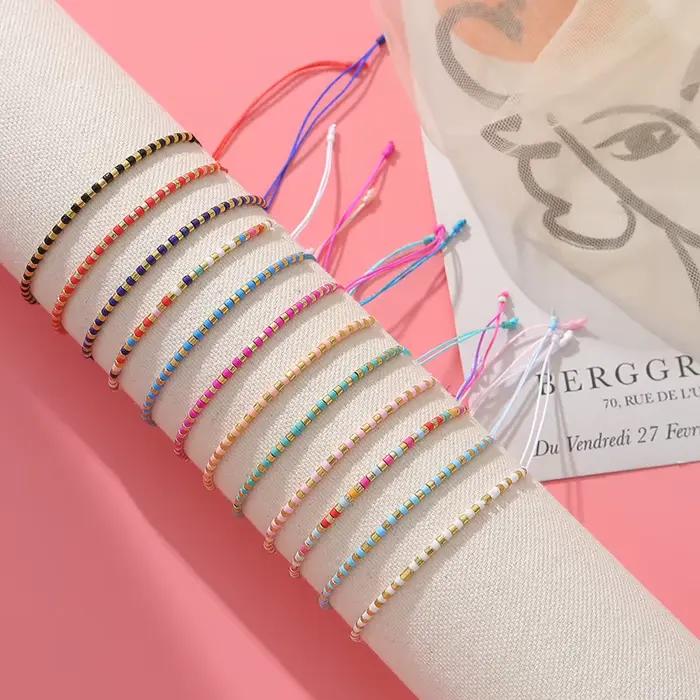 Ensemble de bracelets multicolores géométriques acryliques pour femmes et filles, accessoires mode et élégance pour toutes occasions