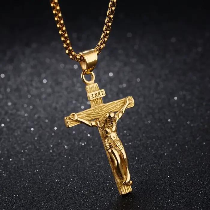 Collier croix premium pour femmes plaqué or 18 carats