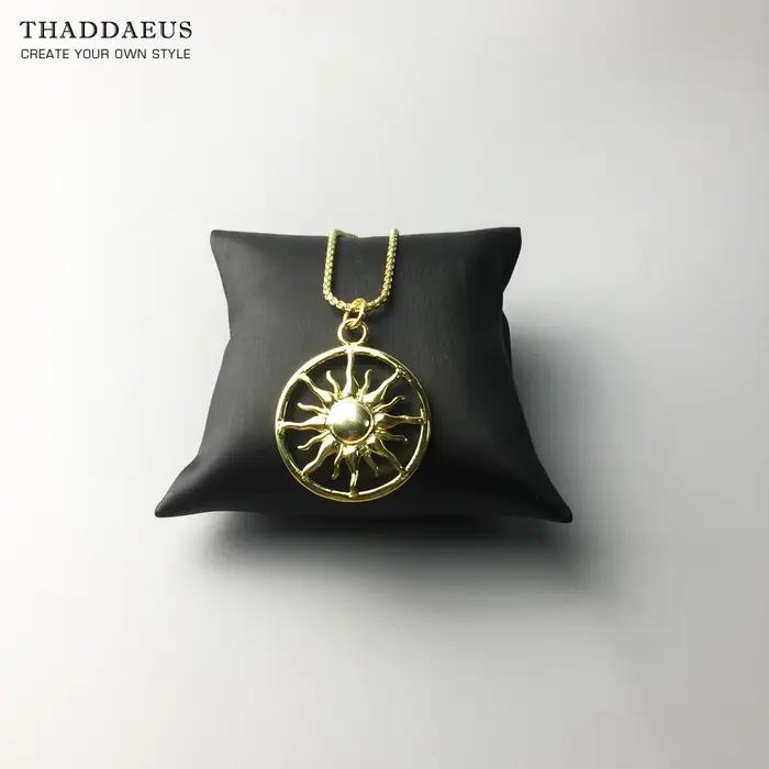 Collier pendentif couleur or soleil
