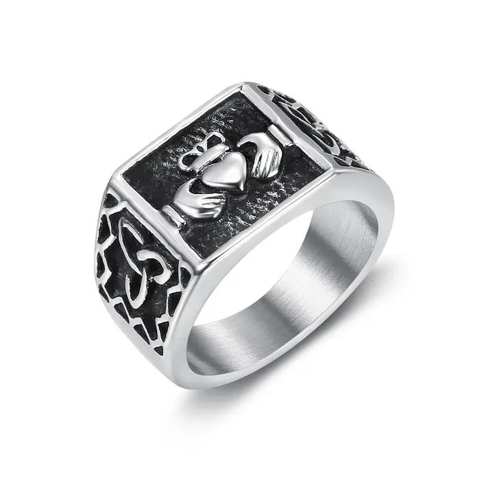 Bague Claddagh en acier inoxydable antique pour homme et femme, symbole de mariage et de couple, cadeau pour mariage, anniversaire et autres occasions spéciales