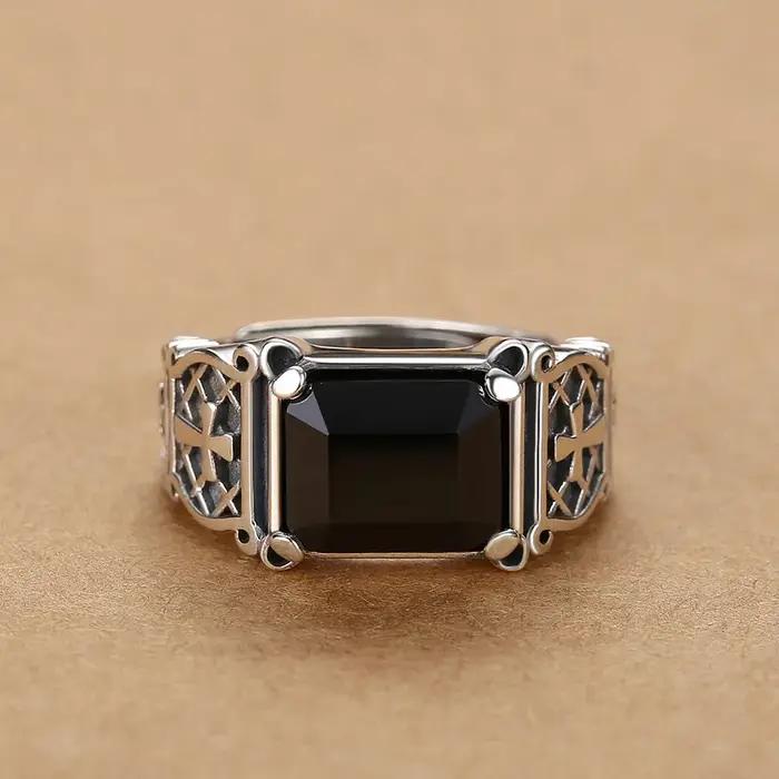 Bague croisée réglable en onyx noir pour hommes style punk hip-hop bijou audacieux mode de rue alliance de mariage occasionnelle soirée