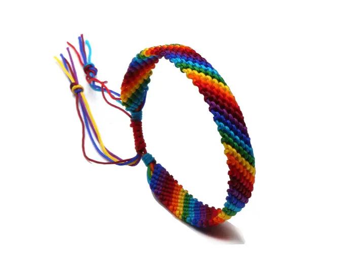 Bracelet tressé arc-en-ciel Boho fait à la main lesbienne LGBT Pride Gay tissé