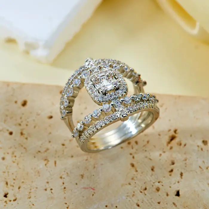 Bague en Cuivre Style Rococo Français Antique avec Zircon Cubique pour Femme