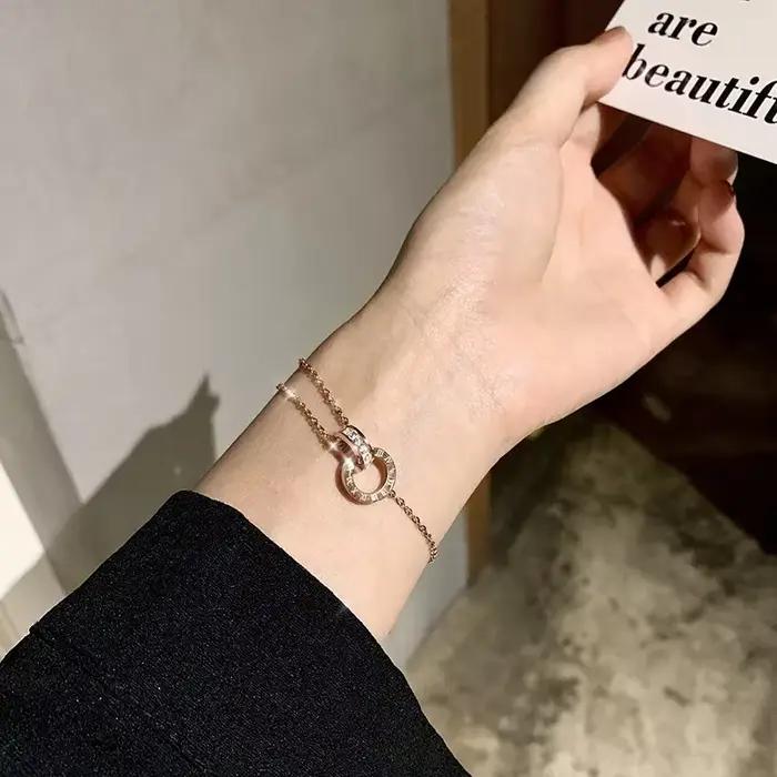 Bracelet à breloques classiques en Zircon pour femmes