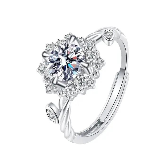 Bague en argent sterling S925 avec fleur et moissanites à quatre griffes bijou de luxe pour femmes occasions spéciales