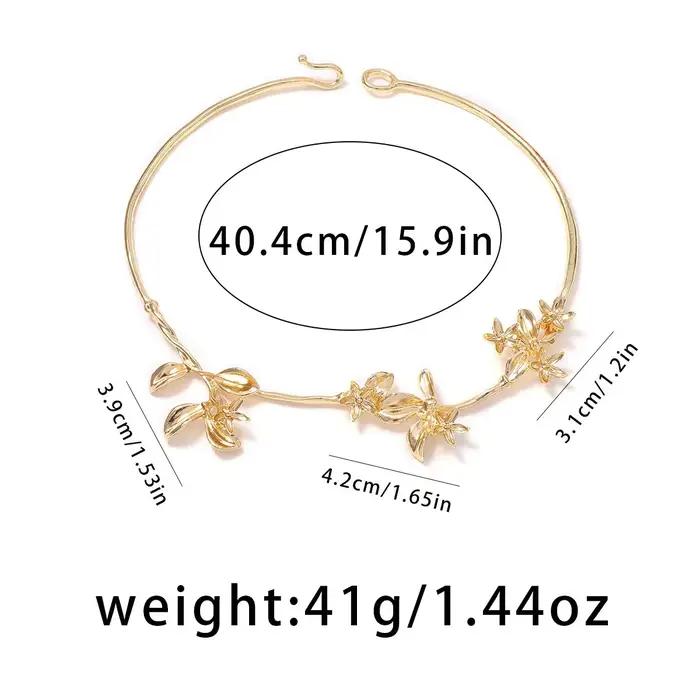 Collier ras du cou en métal doré avec motif floral et pendentif fleur pour femmes occasions spéciales soirée événements