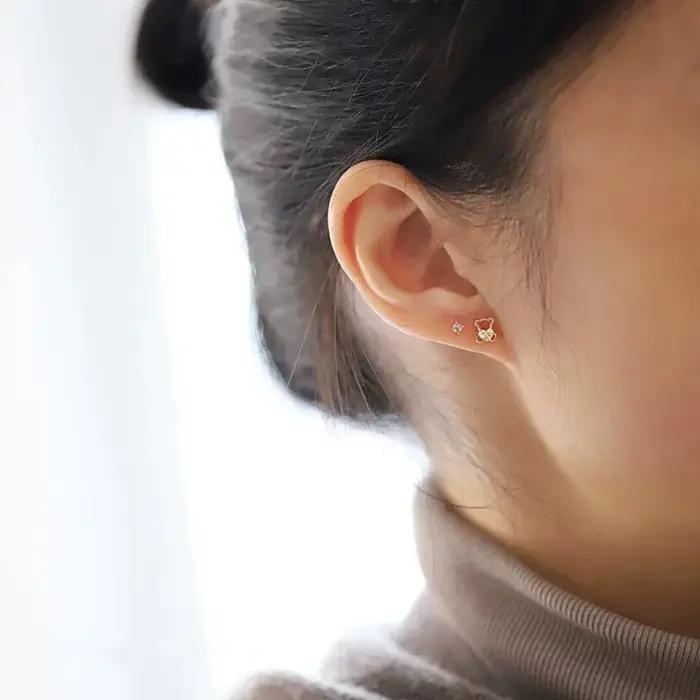 Boucles d'oreilles en argent sterling 925 plaquées or ours mignon forme de cœur pour femmes étudiantes bijoux simples occasion spéciale