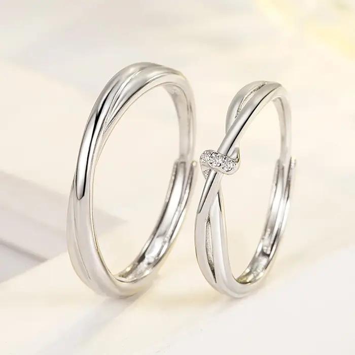 Charmant anneau Möbius en argent sterling 925 pour hommes et femmes