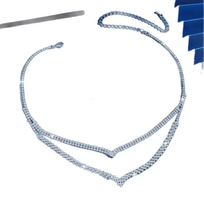 Ensemble de bijoux collier et boucles d'oreilles en zircone cubique doré style classique pour femmes occasions spéciales