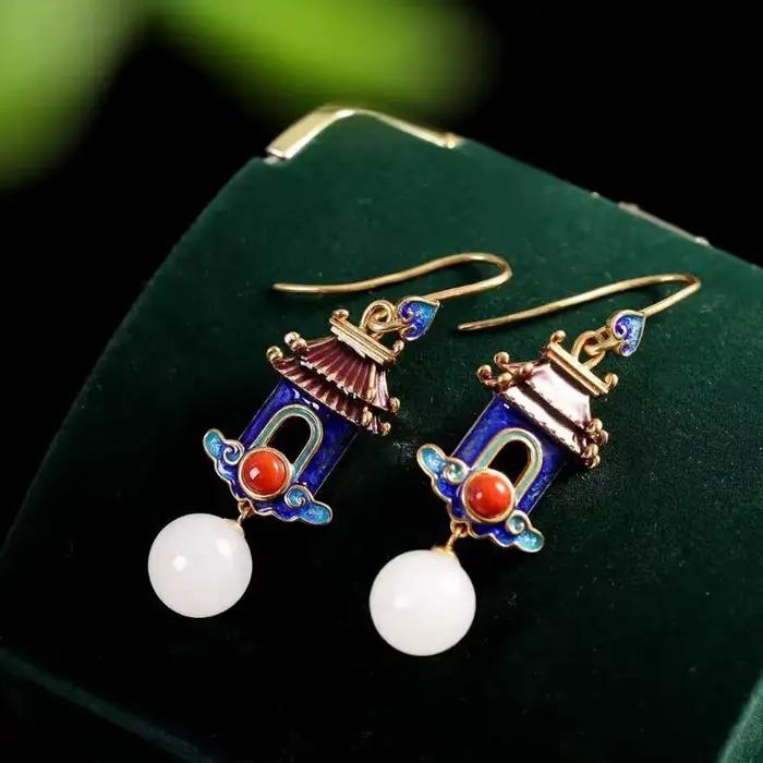 Boucles d'oreilles exquises et luxueuses en forme de cour pour femmes, bijoux en porcelaine de style rétro Hetian jade émail, artisanat Hanfu