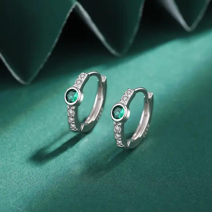 Boucle d'oreille ronde en émeraude pour femme