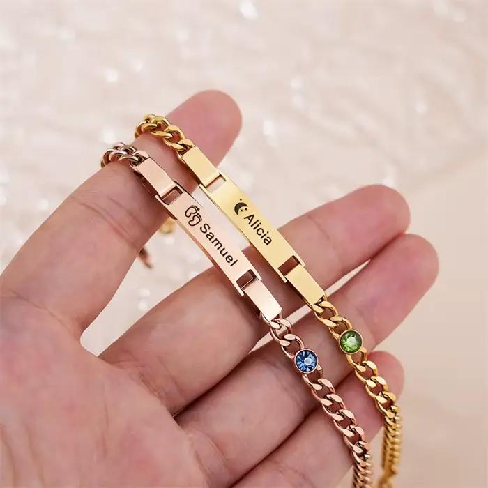 Bracelet personnalisé en acier inoxydable plaqué or 18 carats avec gravure nom pour bébé