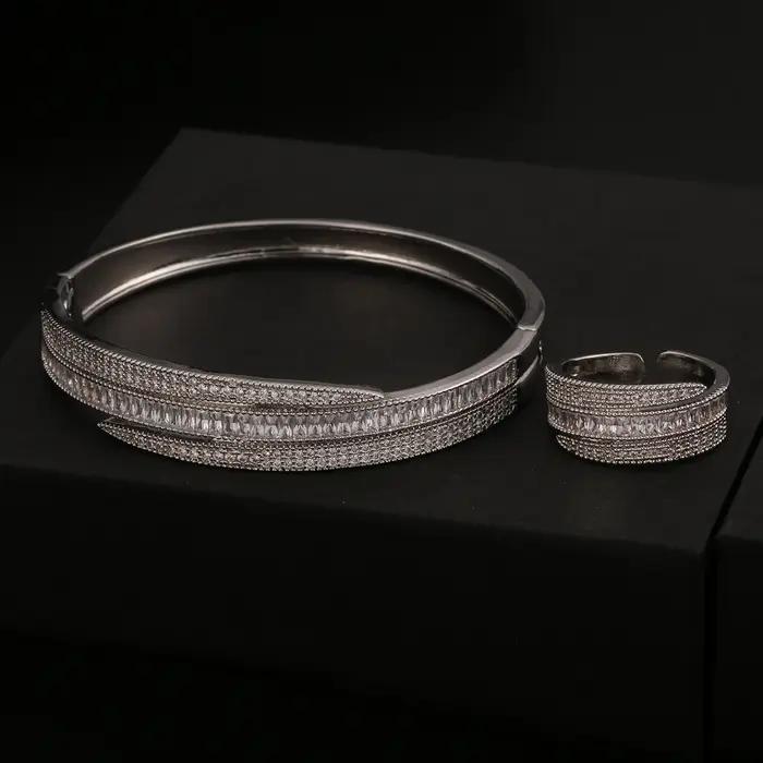 Élégant ensemble bague et bracelet baguette en oxyde de zirconium plaqué or, bijoux manchette ouverte empilables pour femme, usage quotidien et rendez-vous galants
