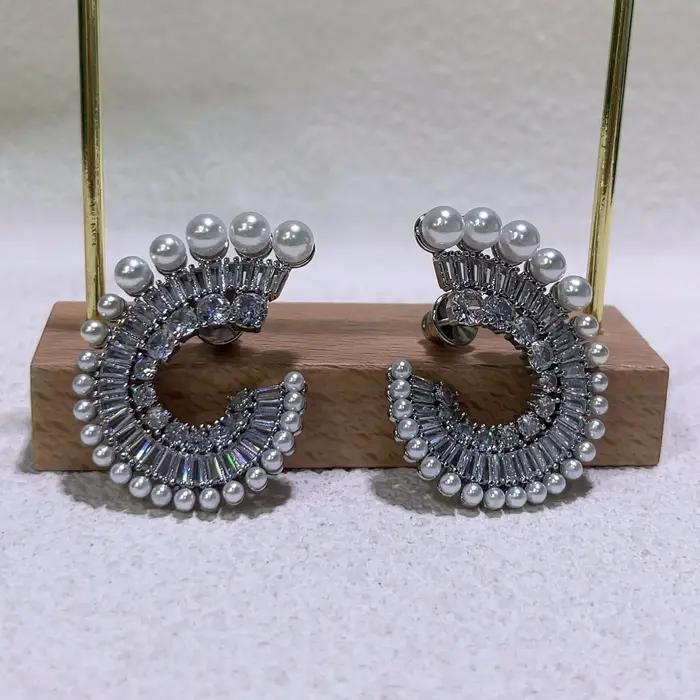 Boucles d'oreilles en perles pour femmes, breloques à la mode, bijoux de mariage, cadeaux fins pour
