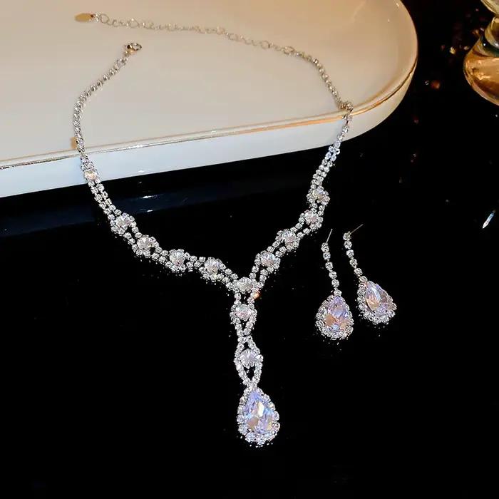 Gouttelettes d'eau collier en forme de U boucles d'oreilles ensemble de deux pièces colliers de mode