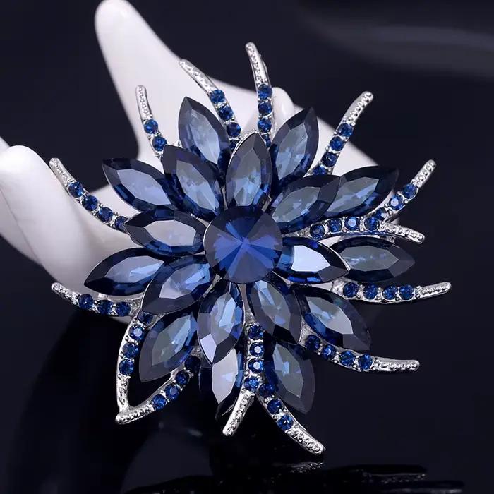 Grande broche en cristal de pierres précieuses brillantes pour femmes