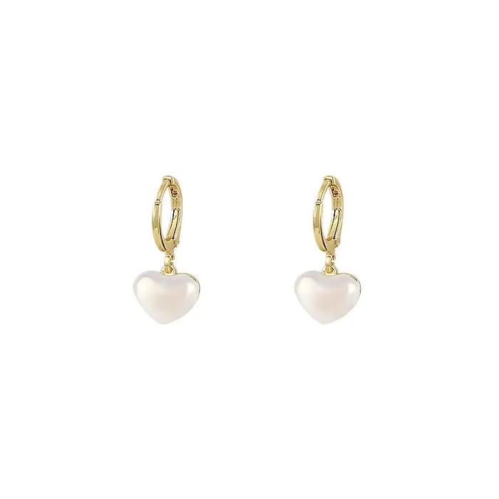 Boucles d'oreilles pendantes en forme de cœur et de perles pour femmes, Design classique, bijoux à la mode, accessoires de tempérament doux pour filles, 2025