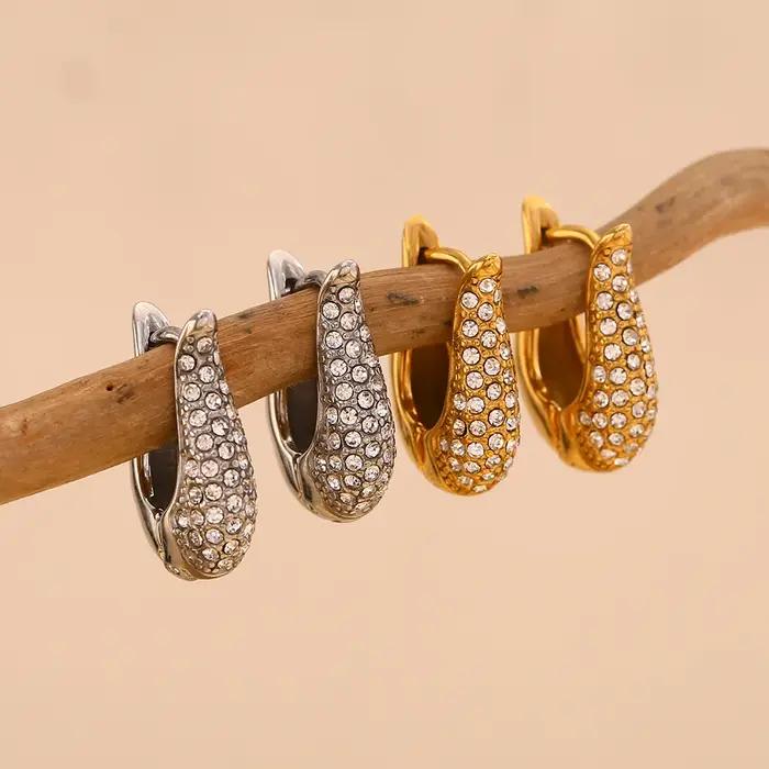 La. Muses Shining Cubic Hoop Errings en acier inoxydable pour femmes