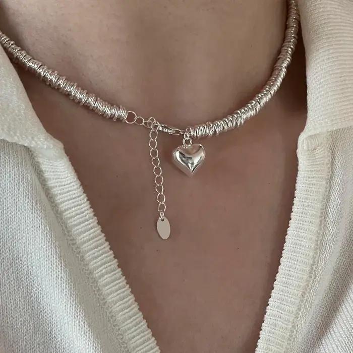 Collier couleur argent pour femmes, chaîne asymétrique élégante, chaîne en forme de cœur, bijoux de mariée, cadeaux pour amoureux