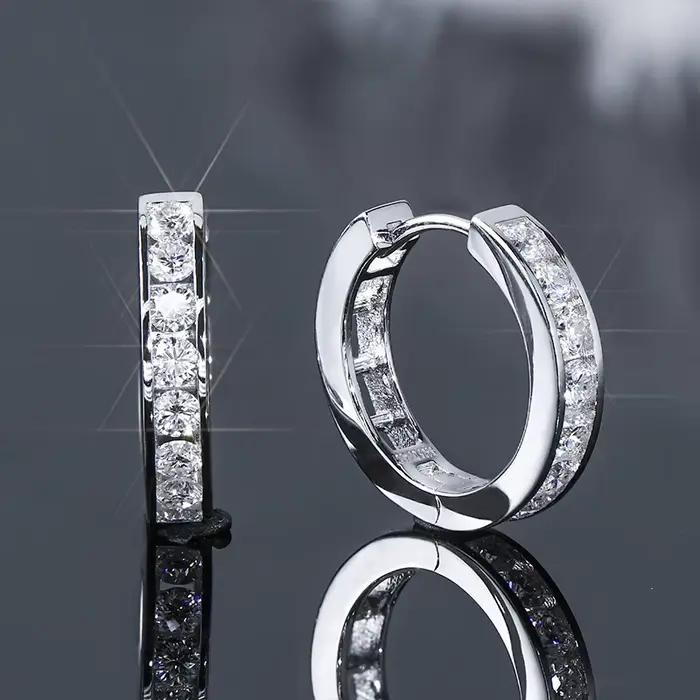 Boucles d'oreilles en argent sterling 925 serties de moissanite classiques pour femmes occasions spéciales style élégant original 2023