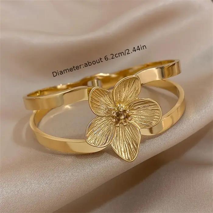 Bracelet élégant et délicat en acier inoxydable doré, poli et lisse, à motif floral, pour femme, sty