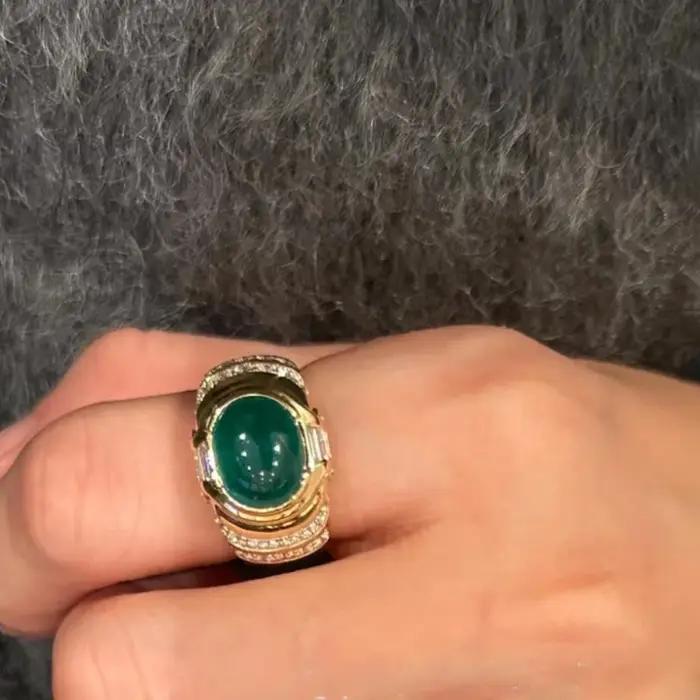 Bagues ovales vertes incrustées de diamants incrustés de style palais rétro pour femmes, bague class