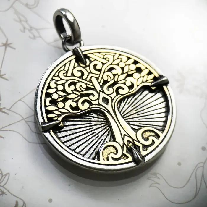 Pendentif arbre doré, flambant neuf