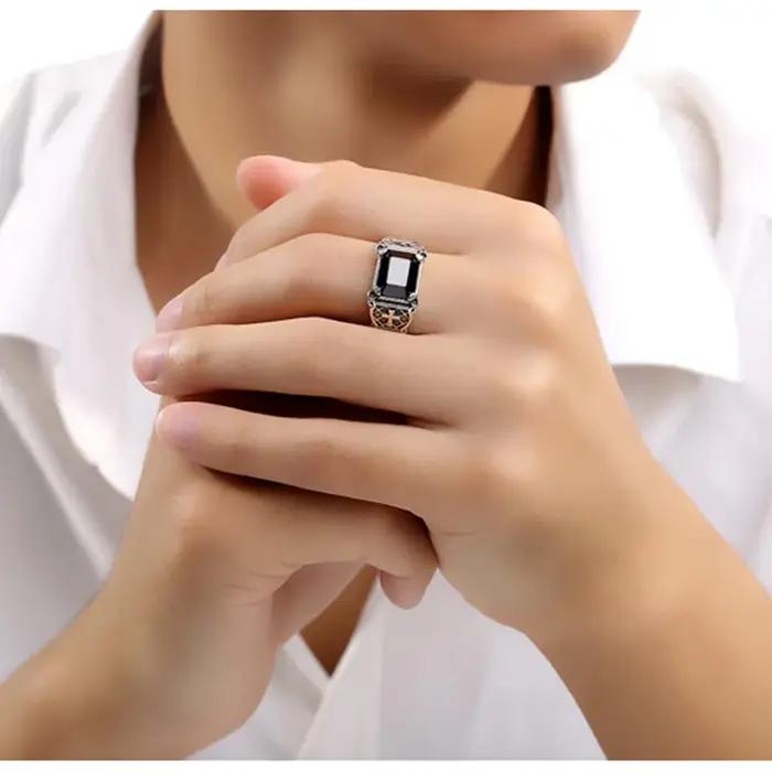 Bague croisée réglable en onyx noir pour hommes style punk hip-hop bijou audacieux mode de rue alliance de mariage occasionnelle soirée