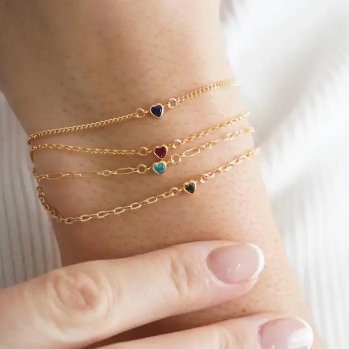Bracelet Cœur Minuscule en Or Rempli 14 carats avec Pierre de Naissance Personnalisée
