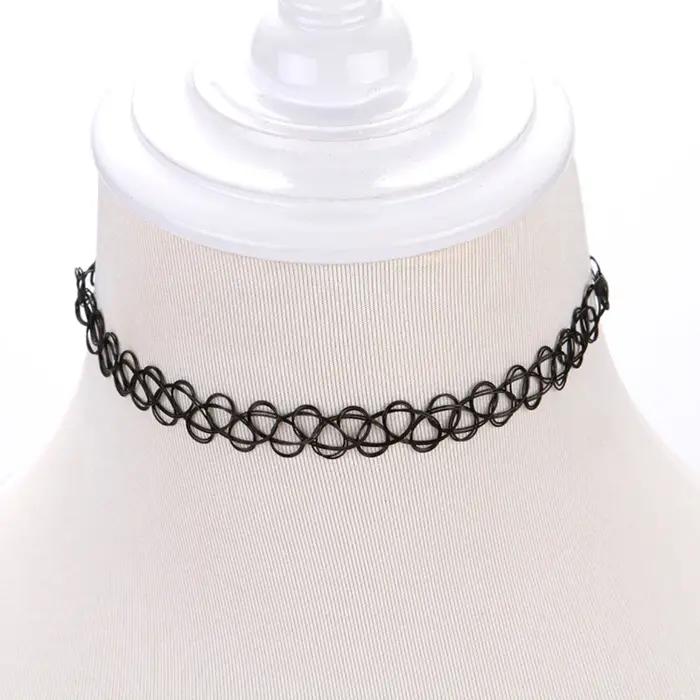 Colliers ras du cou Punk pour filles set complet de 12 pièces avec options de couleur or jaune clair et rouge marron pour femmes occasions spéciales