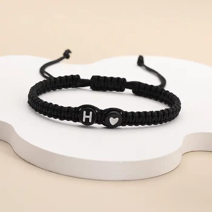 Bracelet à initiales personnalisables 26 lettres pour femmes hommes cadeau amitié occasions spéciales trésors de mémoire