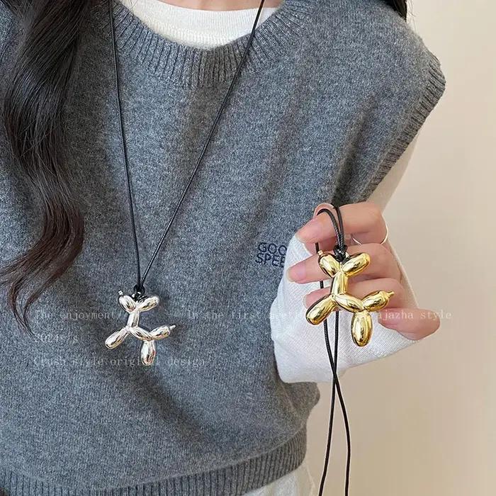 Nouveau collier pendentif irrégulier pour femme