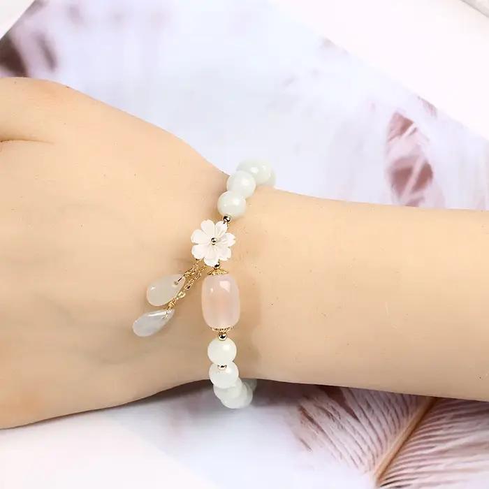 Bracelet de perles d'agate émeraude de jade naturel réglable pour femmes occasions spéciales engagement romantique naturel