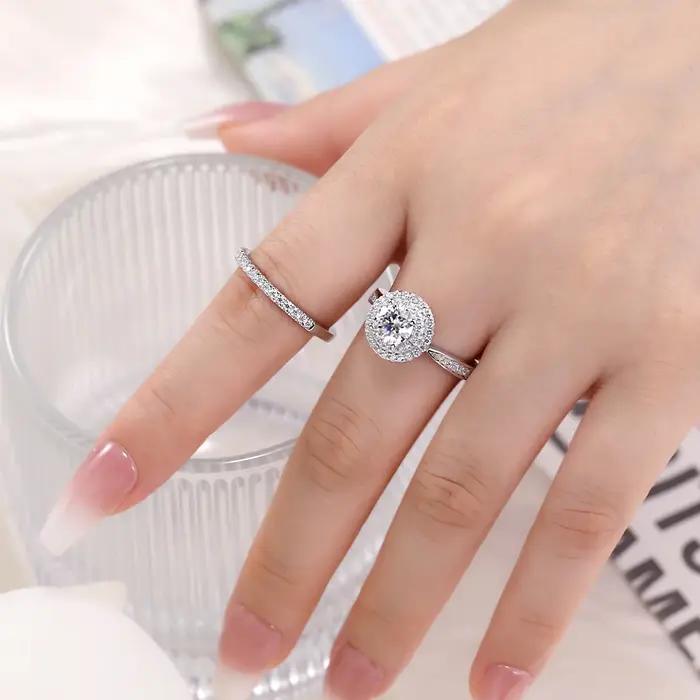 Bague en argent sterling 925 sertie de moissonite blanche pour les femmes occasions spéciales fiançailles mariage anniversaire