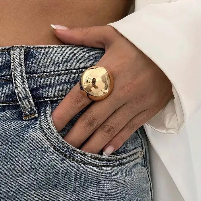 Bague en forme de boule ronde brillante en métal exagéré pour femmes et hommes, mode or argent coule
