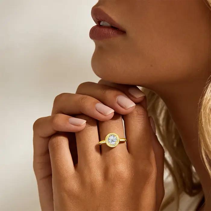 Bague solitaire ronde en Moissonite en argent Sterling 925 pour occasions spéciales bijou fin cadeau d'anniversaire pour femme alliance de mariage engagement romantique