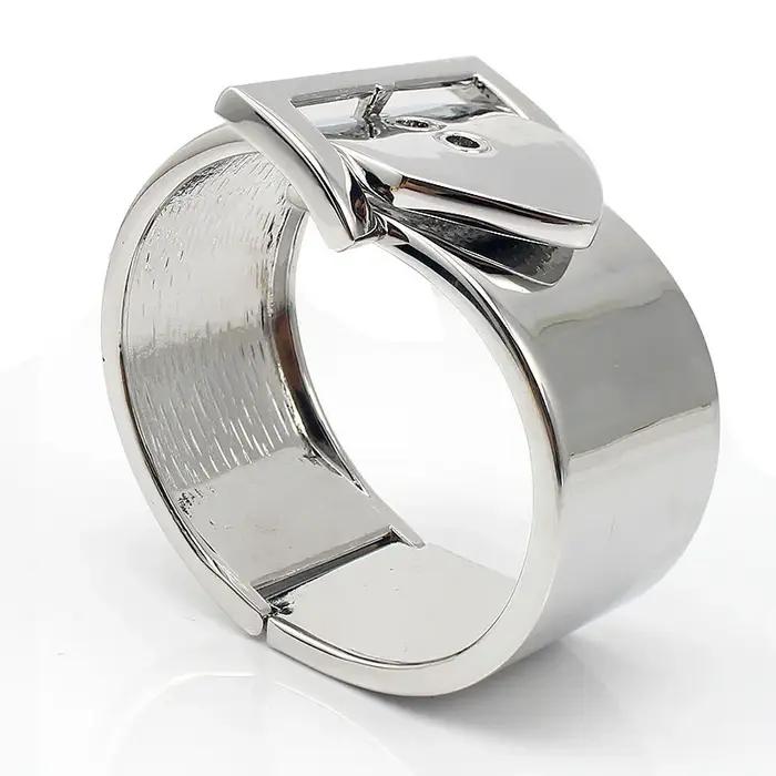 Bracelet Manchette Plaqué Rhodium Elégant Pour Femmes Occasions Professionnelles Et Festives